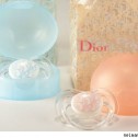 Christian Dior lanza línea de chupetes para bebés