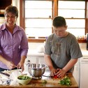 Marshall Reid y su madre en una de las sesiones que acostumbran hacer para su videoblog.